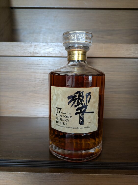 ウイスキー サントリー響 （お酒）の商品画像 - 査定依頼日：2025年12月30日 - 最高査定価格：44,000円