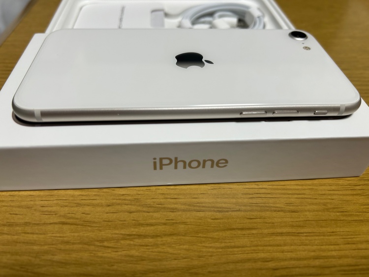 iPhoneSE 第三世代（スマホ）の商品画像 - 査定依頼日：2026年6月9日 - 最高査定価格：22,000円