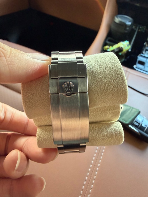 ロレックス エクスプローラー 124270（高級時計）の商品画像 - 査定依頼日：2026年4月12日 - 最高査定価格：1,350,000円