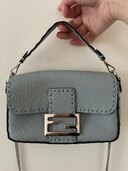 フェンディ  （ブランドバッグ）の商品画像 - 査定依頼日：2025年3月22日 - 最高査定価格：150,000円