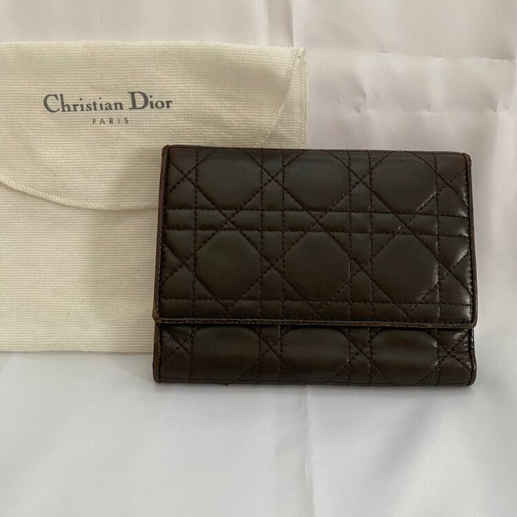 不明（ブランド財布・小物）の商品画像 - 査定依頼日：2025年4月30日 - 最高査定価格：15,000円