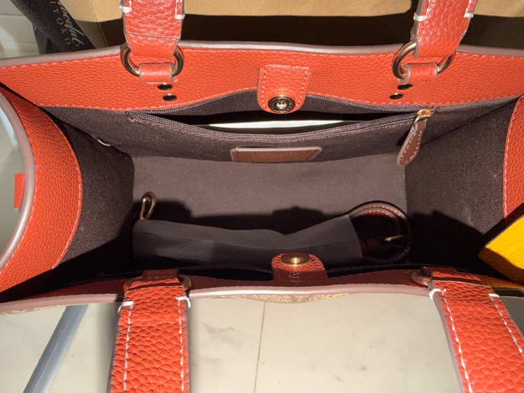 コーチスヌーピーとコラボ（ブランドバッグ）の商品画像 - 査定依頼日：2026年3月20日 - 最高査定価格：100,000円