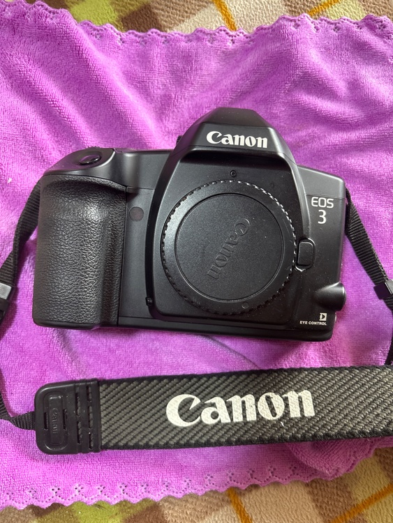 Canon EOS3 2738702（カメラ）の商品画像 - 査定依頼日：2026年9月27日 - 最高査定価格：51,000円