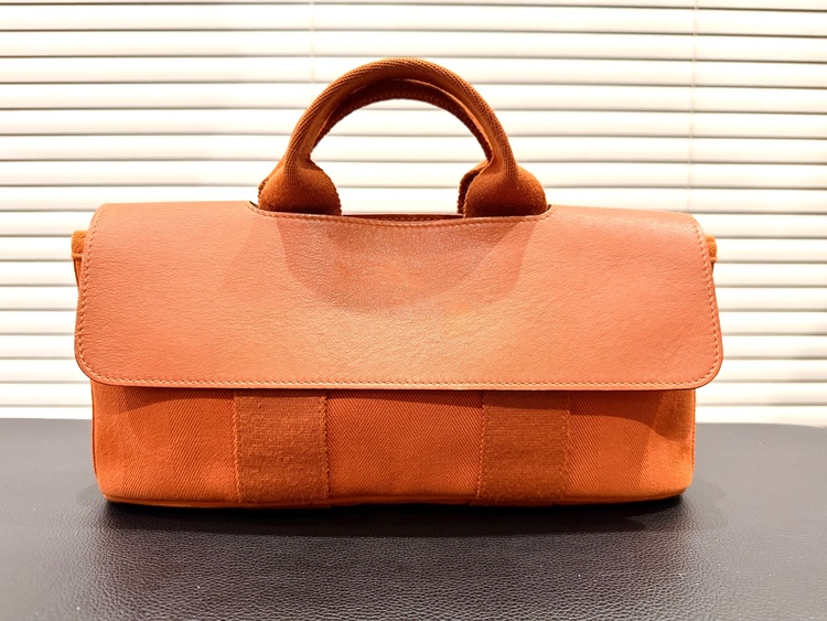 ヴァルパライソ（ブランドバッグ）の商品画像 - 査定依頼日：2025年12月19日 - 最高査定価格：60,000円