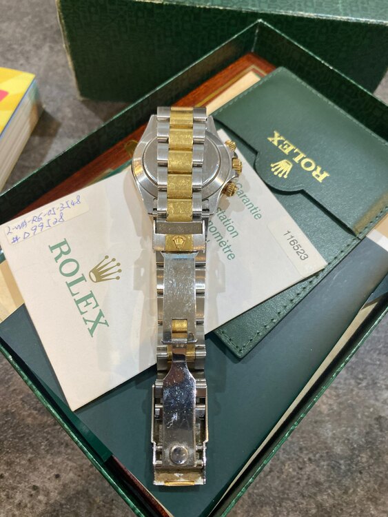 ロレックス デイトナ 11652（高級時計）の商品画像 - 査定依頼日：2024年12月27日 - 最高査定価格：2,700,000円