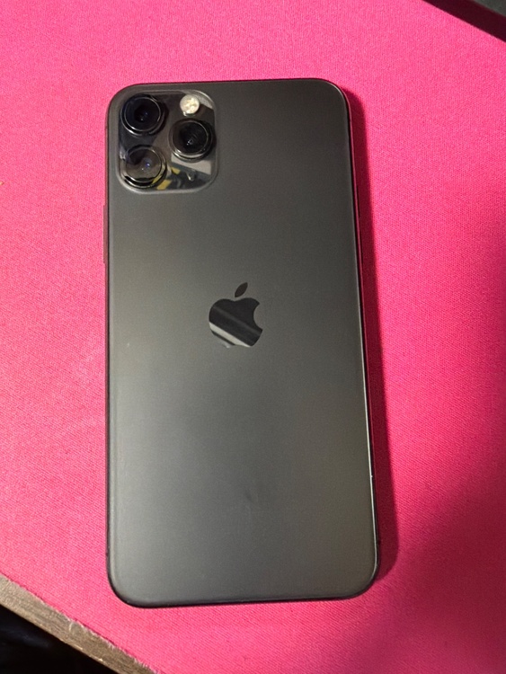 iPhone 11pro（スマホ）の商品画像 - 査定依頼日：2026年2月14日 - 最高査定価格：25,000円