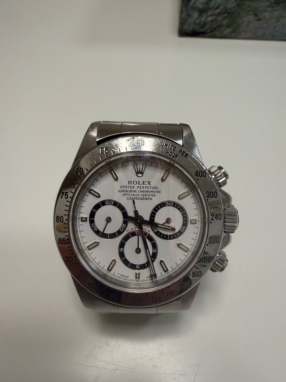 ロレックス デイトナ 16520（高級時計）の商品画像 - 査定依頼日：2026年2月11日 - 最高査定価格：4,150,000円