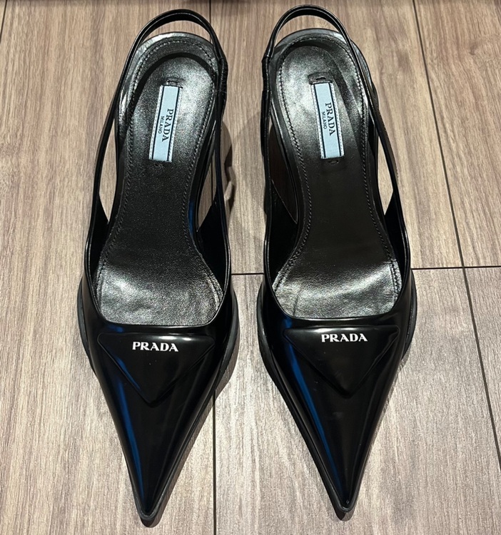 サンダル（古着・ファッション）の商品画像 - 査定依頼日：2025年8月25日 - 最高査定価格：35,000円