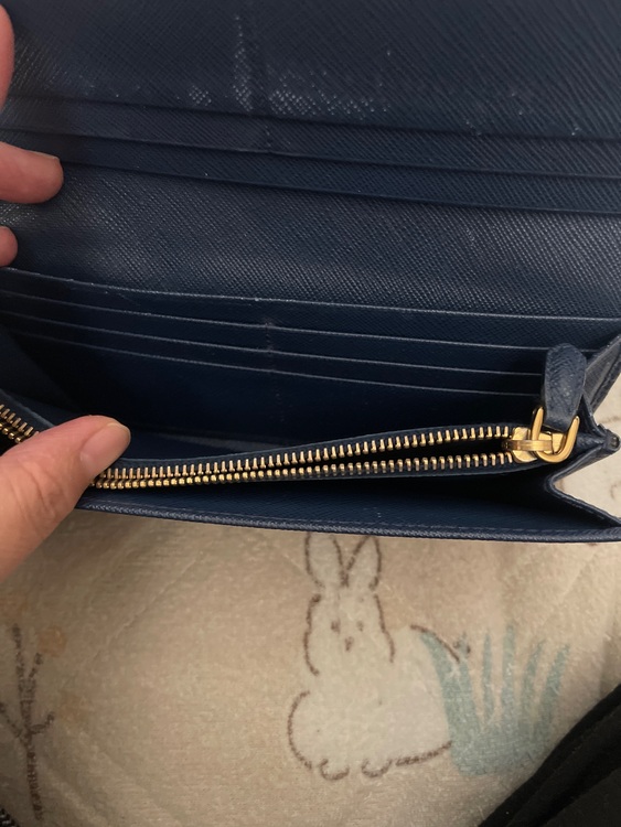 プラダ  （ブランドバッグ）の商品画像 - 査定依頼日：2025年11月8日 - 最高査定価格：25,000円