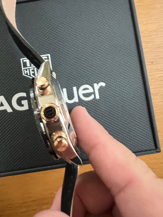 タグホイヤー カレラ CBN2A5A.FC6481（高級時計）の商品画像 - 査定依頼日：2025年6月10日 - 最高査定価格：440,000円