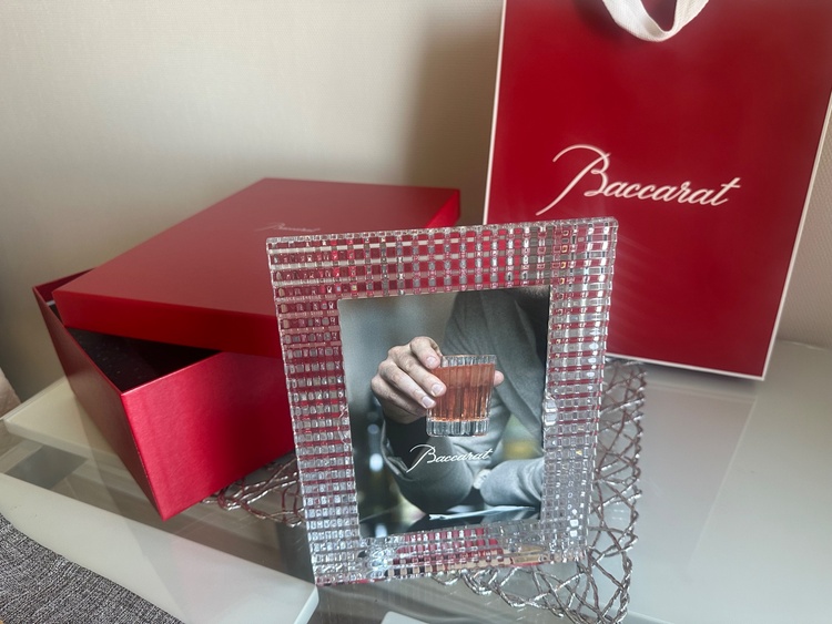 写真立て（バカラ）（美術品・骨董品）の商品画像 - 査定依頼日：2026年2月14日 - 最高査定価格：15,000円