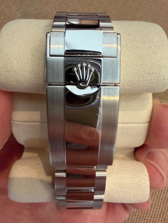 ロレックス ヨットマスター 11662（高級時計）の商品画像 - 査定依頼日：2026年2月16日 - 最高査定価格：2,000,000円