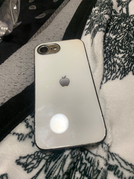 iPhone 16e 256GB SIMフリー（スマホ）の商品画像 - 査定依頼日：2026年2月17日 - 最高査定価格：81,000円