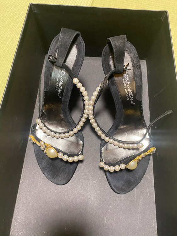 ドルチェアンドガッバーナ　ヒールサンダル（古着・ファッション）の商品画像 - 査定依頼日：2024年11月17日 - 最高査定価格：1,500円