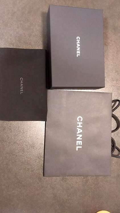 AP0250（ブランドバッグ）の商品画像 - 査定依頼日：2025年3月29日 - 最高査定価格：260,000円