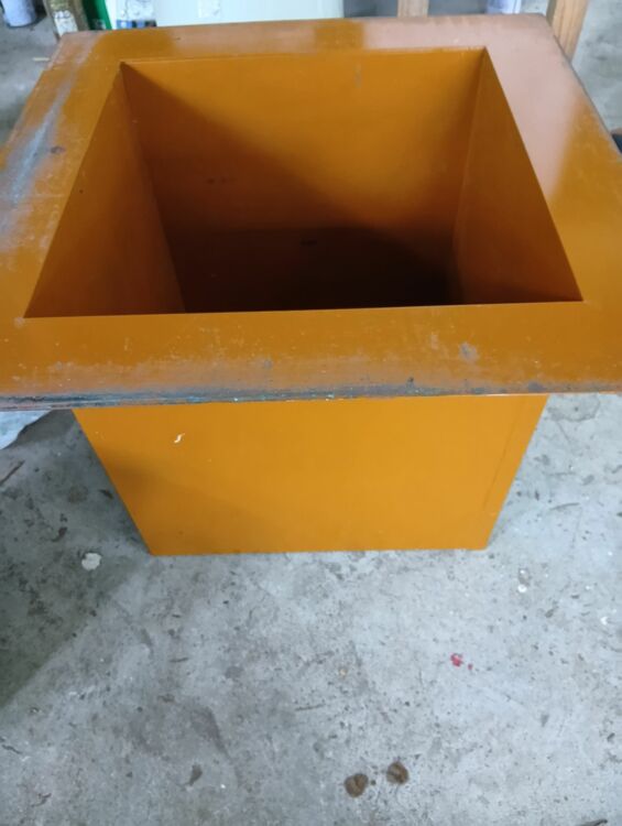 炉壇と茶釜（美術品・骨董品）の商品画像 - 査定依頼日：2025年10月31日 - 最高査定価格：100,000円