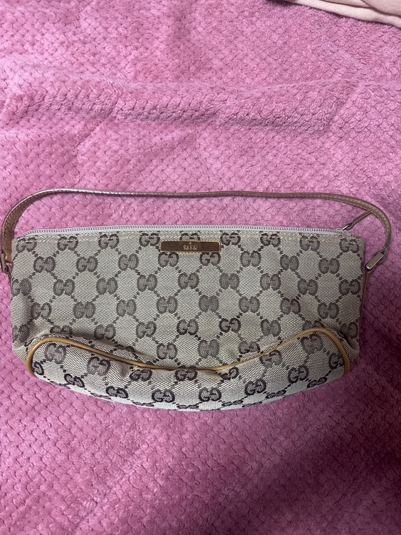 グッチ  （ブランドバッグ）の商品画像 - 査定依頼日：2025年12月29日 - 最高査定価格：13,000円