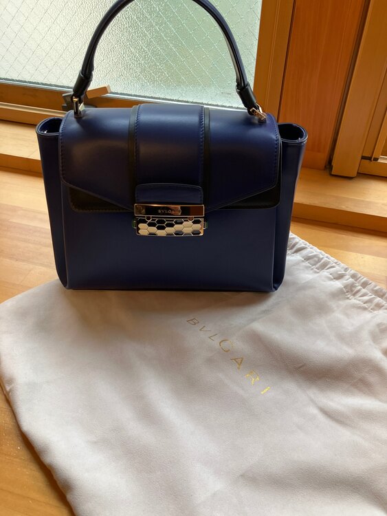 ブルガリバッグ  （ブランドバッグ）の商品画像 - 査定依頼日：2025年5月24日 - 最高査定価格：70,000円