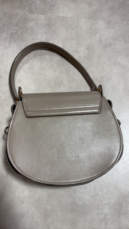 Chloe バック　グレー（ブランドバッグ）の商品画像 - 査定依頼日：2026年9月29日 - 最高査定価格：33,000円