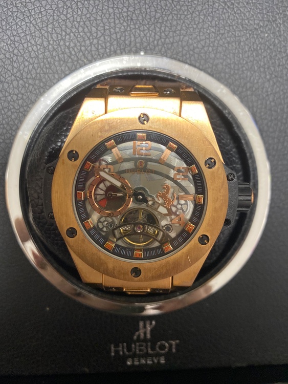 ウブロ ビックバン （高級時計）の商品画像 - 査定依頼日：2026年3月21日 - 最高査定価格：4,500,000円