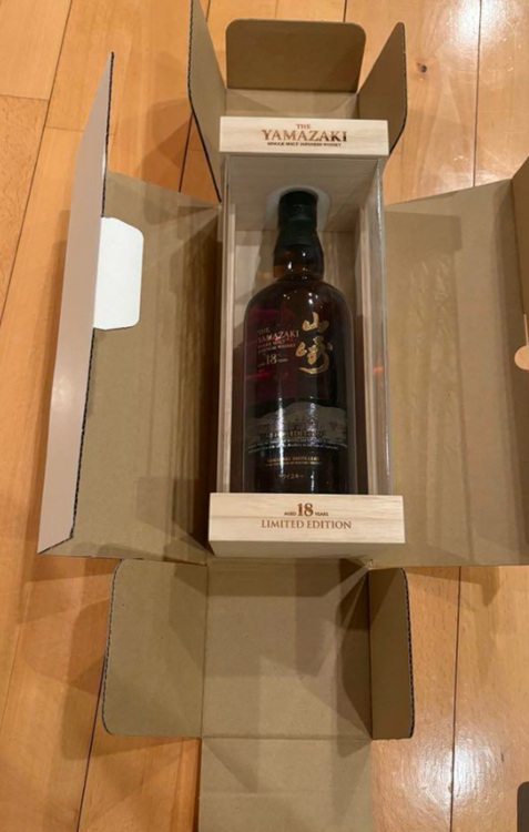 ウイスキー サントリー山崎 （お酒）の商品画像 - 査定依頼日：2025年7月27日 - 最高査定価格：92,000円