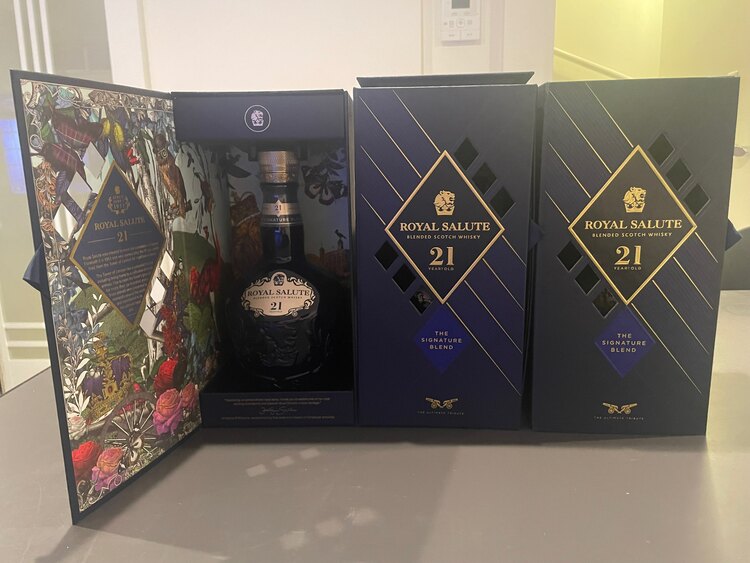 ROYAL SALUTE 21（お酒）の商品画像 - 査定依頼日：2024年12月10日 - 最高査定価格：22,500円