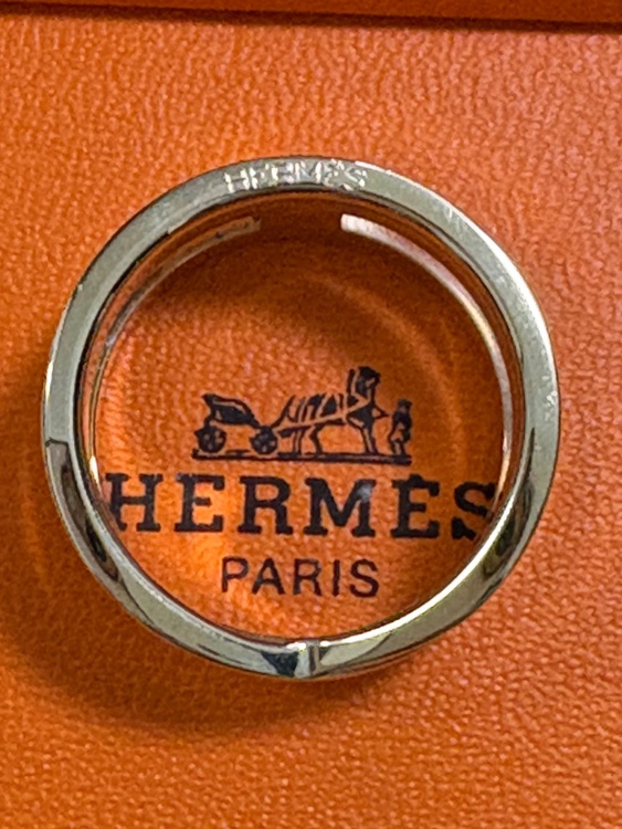 スカーフリング（ブランド財布・小物）の商品画像 - 査定依頼日：2026年2月23日 - 最高査定価格：10,000円