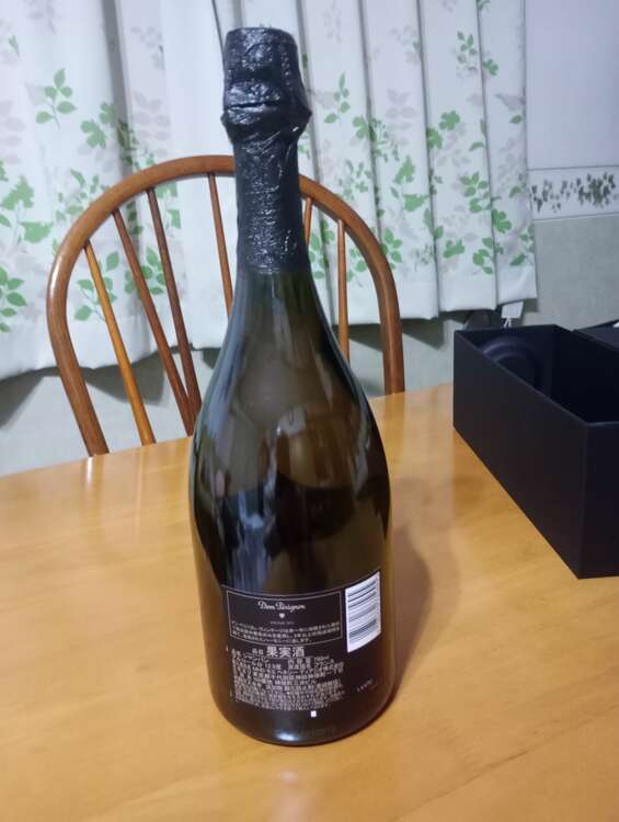 シャンパン ドン・ペリニヨン （お酒）の商品画像 - 査定依頼日：2025年1月19日 - 最高査定価格：17,500円