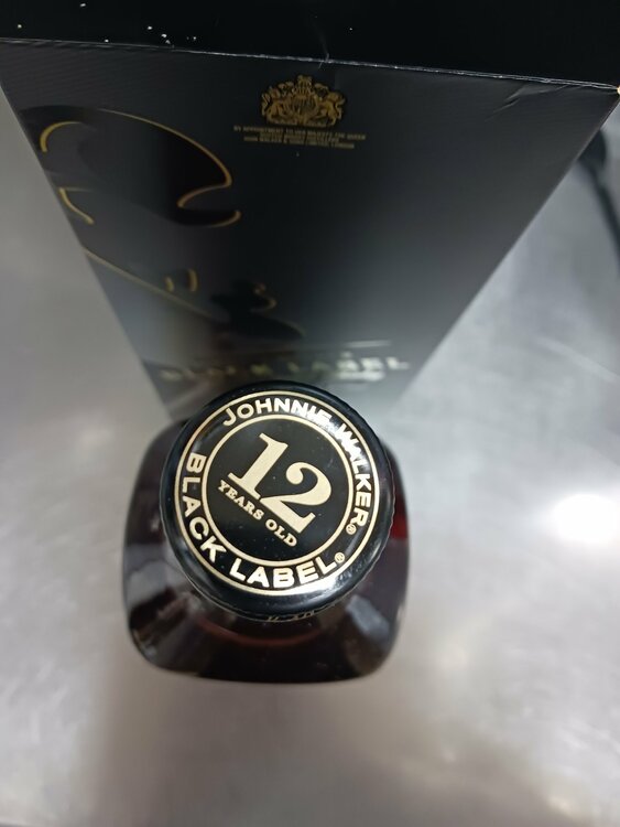 ウイスキー ジョニーウォーカー （お酒）の商品画像 - 査定依頼日：2025年12月4日 - 最高査定価格：800円