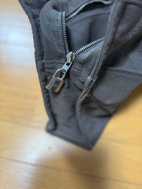 エルメス  バッグ（ブランドバッグ）の商品画像 - 査定依頼日：2025年3月3日 - 最高査定価格：15,000円