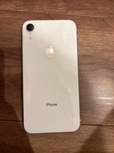 iPhoneXR 128GB Softbank（スマホ）の商品画像 - 査定依頼日：2025年12月30日 - 最高査定価格：14,000円