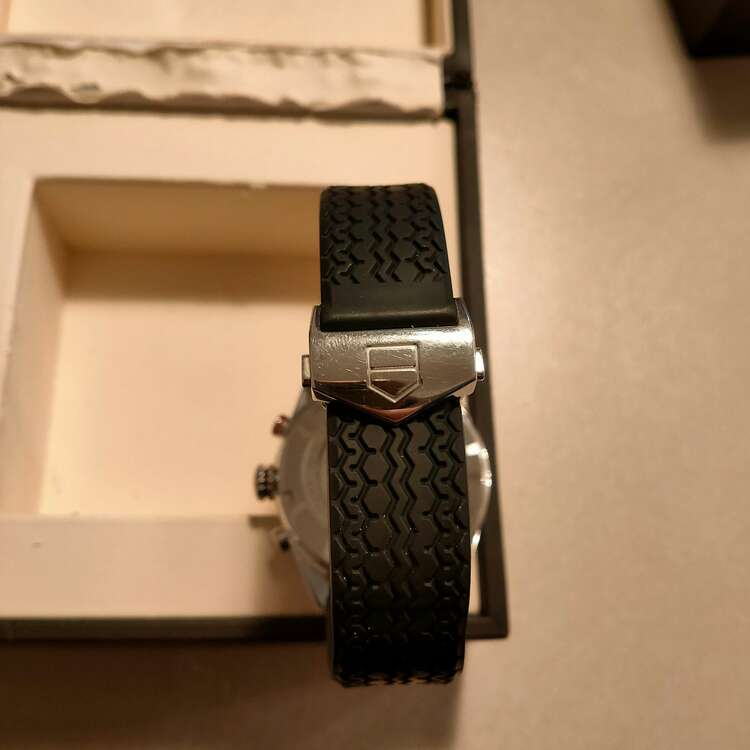 タグホイヤー カレラ （高級時計）の商品画像 - 査定依頼日：2025年1月31日 - 最高査定価格：130,000円