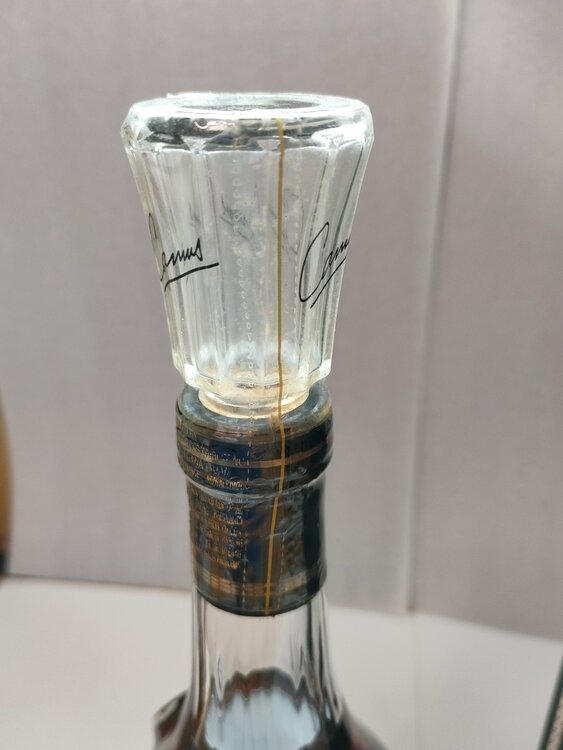CAMUS XO COGNAC（お酒）の商品画像 - 査定依頼日：2026年10月7日 - 最高査定価格：3,000円