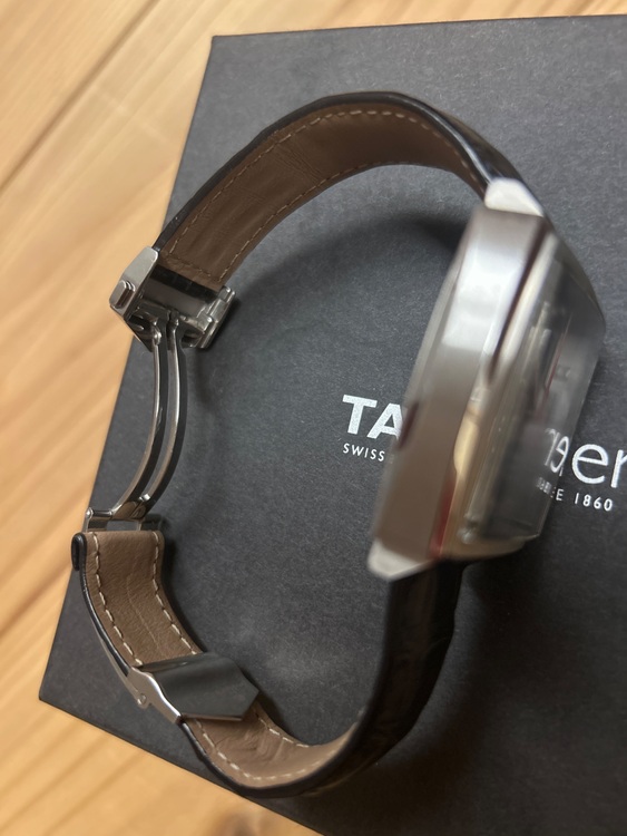 タグホイヤー モナコ CAW2111.EWW421（高級時計）の商品画像 - 査定依頼日：2025年9月3日 - 最高査定価格：520,000円