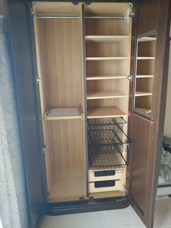 ブレザーダンス（家具・寝具）の商品画像 - 査定依頼日：2026年5月27日 - 最高査定価格：5,000円