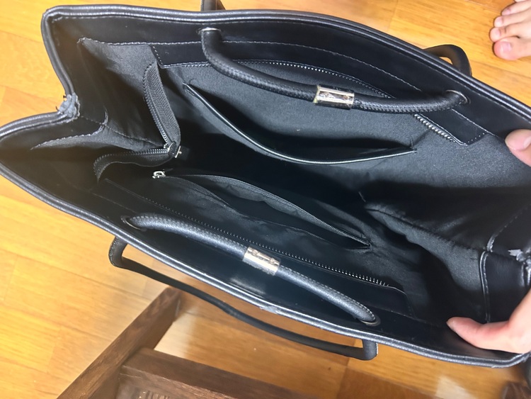 バレンシアガ  （ブランドバッグ）の商品画像 - 査定依頼日：2025年11月2日 - 最高査定価格：30,000円