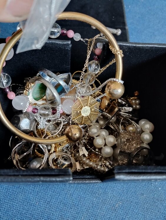 古銭　金　プラチナ　シルバー　など（金・貴金属）の商品画像 - 査定依頼日：2026年3月24日 - 最高査定価格：1,000,000円