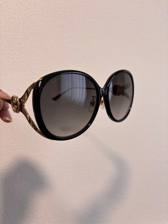 サングラス（古着・ファッション）の商品画像 - 査定依頼日：2025年11月14日 - 最高査定価格：10,000円