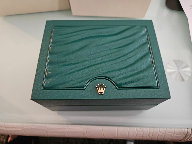 ロレックス デイトナ 116500L（高級時計）の商品画像 - 査定依頼日：2025年6月27日 - 最高査定価格：4,350,000円