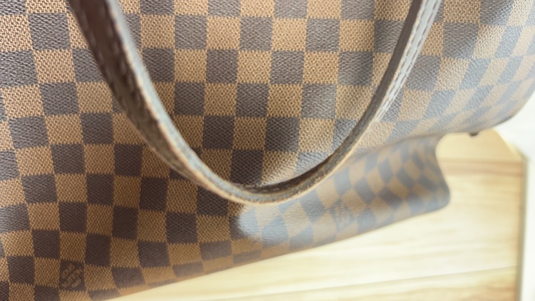 ルイヴィトン ダミエ （ブランドバッグ）の商品画像 - 査定依頼日：2026年4月25日 - 最高査定価格：130,000円