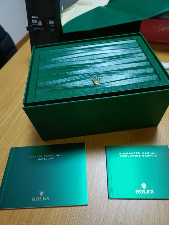 ロレックス デイトジャスト 126300（高級時計）の商品画像 - 査定依頼日：2025年11月18日 - 最高査定価格：1,500,000円