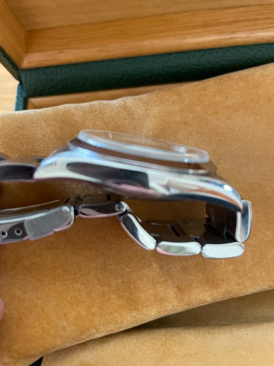 ロレックス エクスプローラー 1427（高級時計）の商品画像 - 査定依頼日：2025年11月22日 - 最高査定価格：900,000円