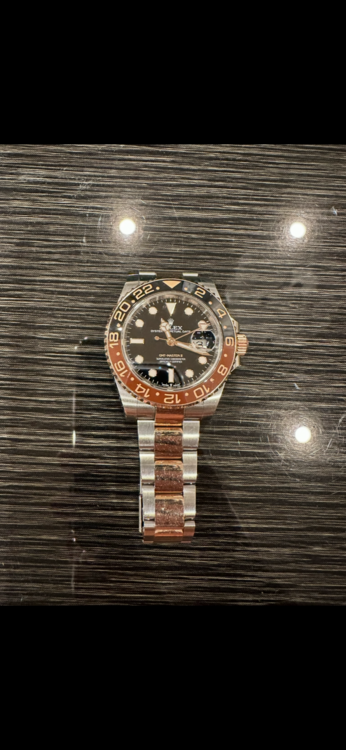 GMTマスターII（高級時計）の商品画像 - 査定依頼日：2026年4月25日 - 最高査定価格：3,100,000円