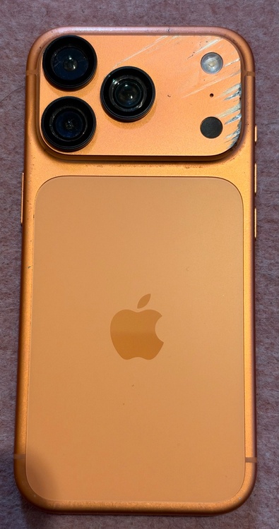 iPhone iPhone 17 Pro 256GB SIMフリー（スマホ）の商品画像 - 査定依頼日：2026年9月21日 - 最高査定価格：86,000円