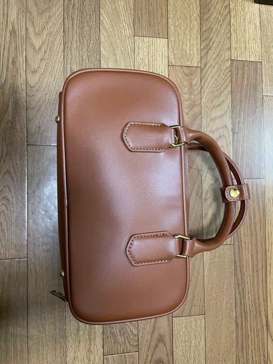 ミュウミュウ  （ブランドバッグ）の商品画像 - 査定依頼日：2025年3月2日 - 最高査定価格：250,000円