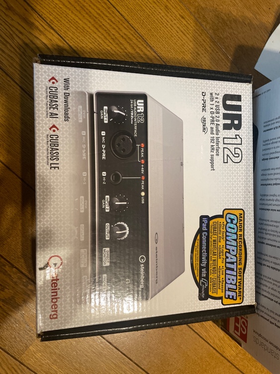 UR12（ピアノ・楽器・PA機材）の商品画像 - 査定依頼日：2026年4月15日 - 最高査定価格：4,000円