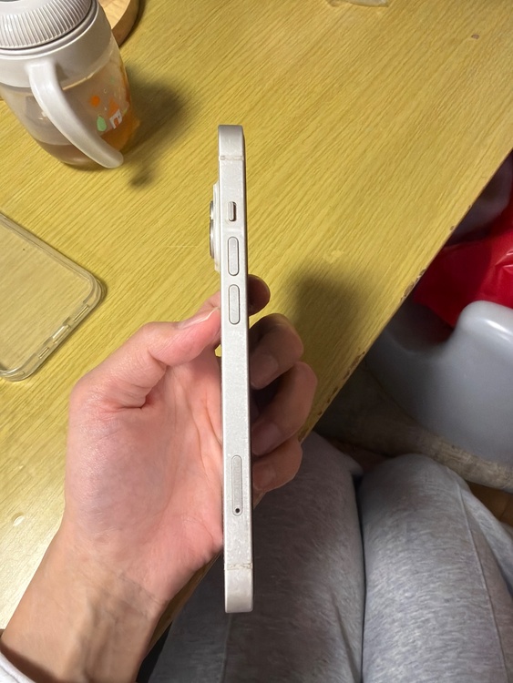 iPhone 14 256GB Softbank（スマホ）の商品画像 - 査定依頼日：2026年2月26日 - 最高査定価格：53,000円