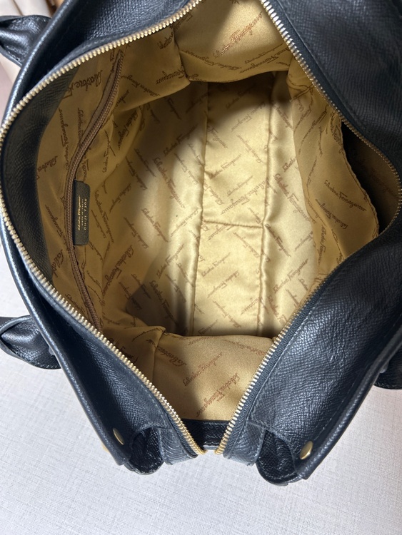 DH-21 7306（ブランドバッグ）の商品画像 - 査定依頼日：2026年3月25日 - 最高査定価格：12,000円