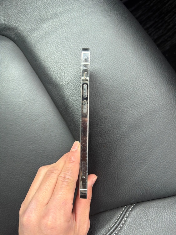 iPhone 12 Pro 256GB au（スマホ）の商品画像 - 査定依頼日：2026年2月11日 - 最高査定価格：31,000円