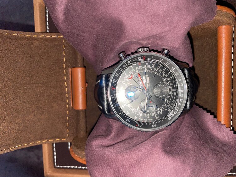 ブライトリング ナビタイマー 291409（高級時計）の商品画像 - 査定依頼日：2025年3月30日 - 最高査定価格：700,000円